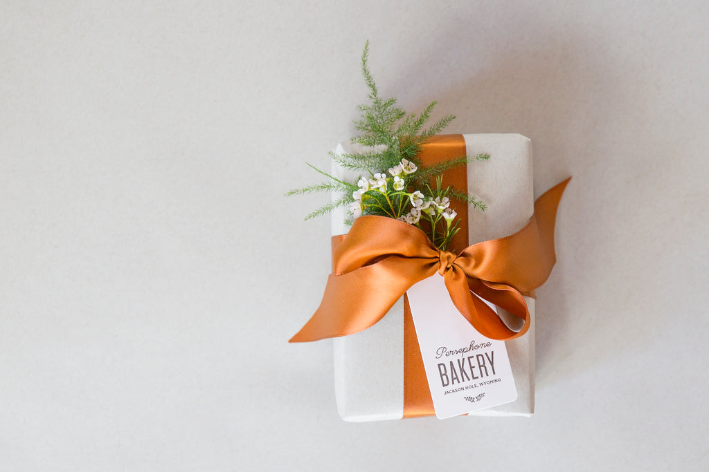 6 Tips on Gift Wrapping